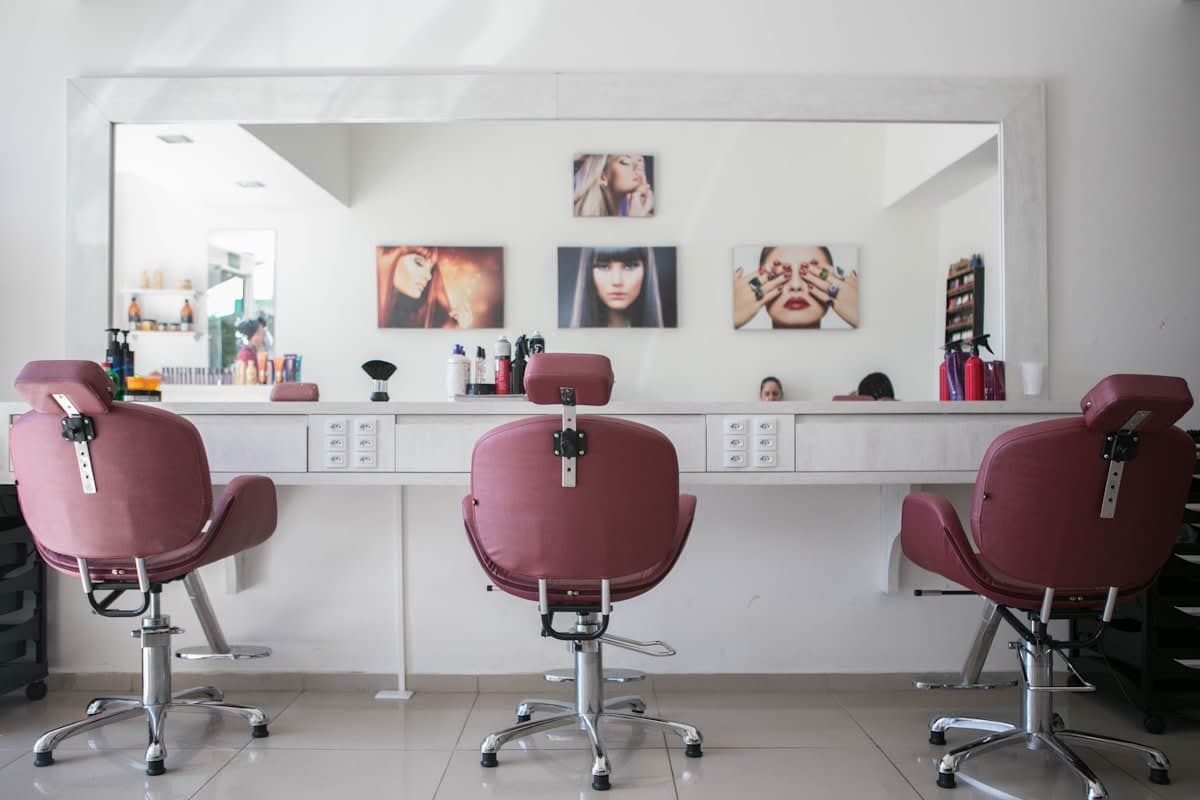 Friseursalon: Kassensystem Anforderungen und Funktionen 2026